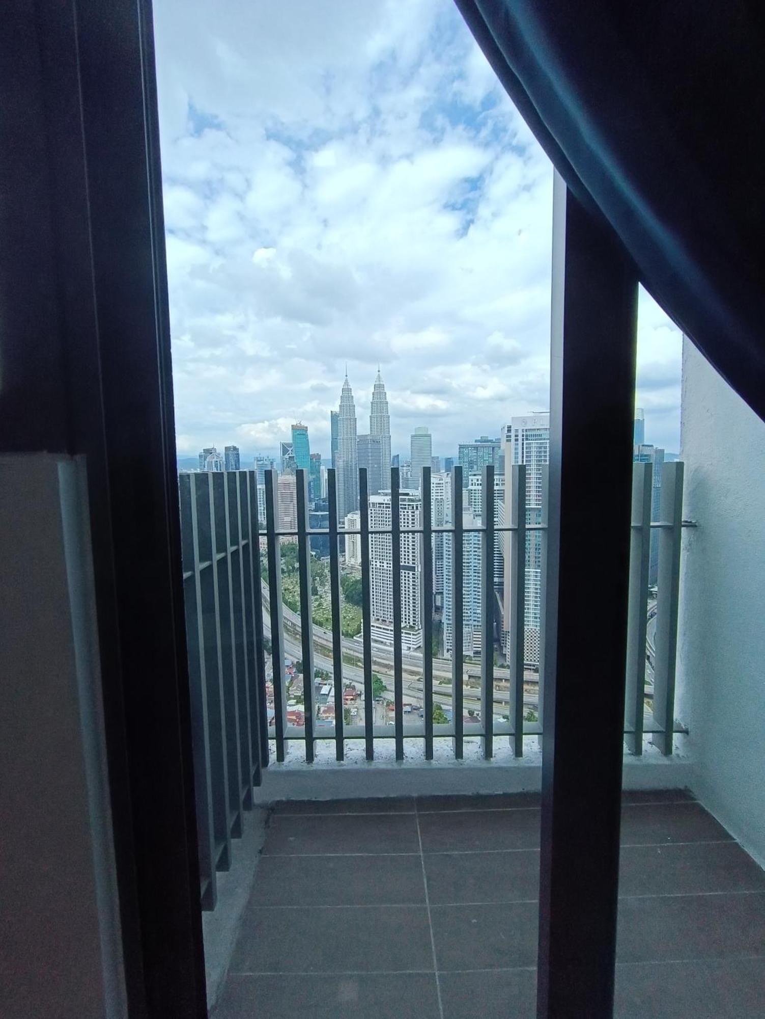 Lx 39A Balcony Klcc View 1 Bedroom Infinity Pool Kuala Lumpur Kültér fotó